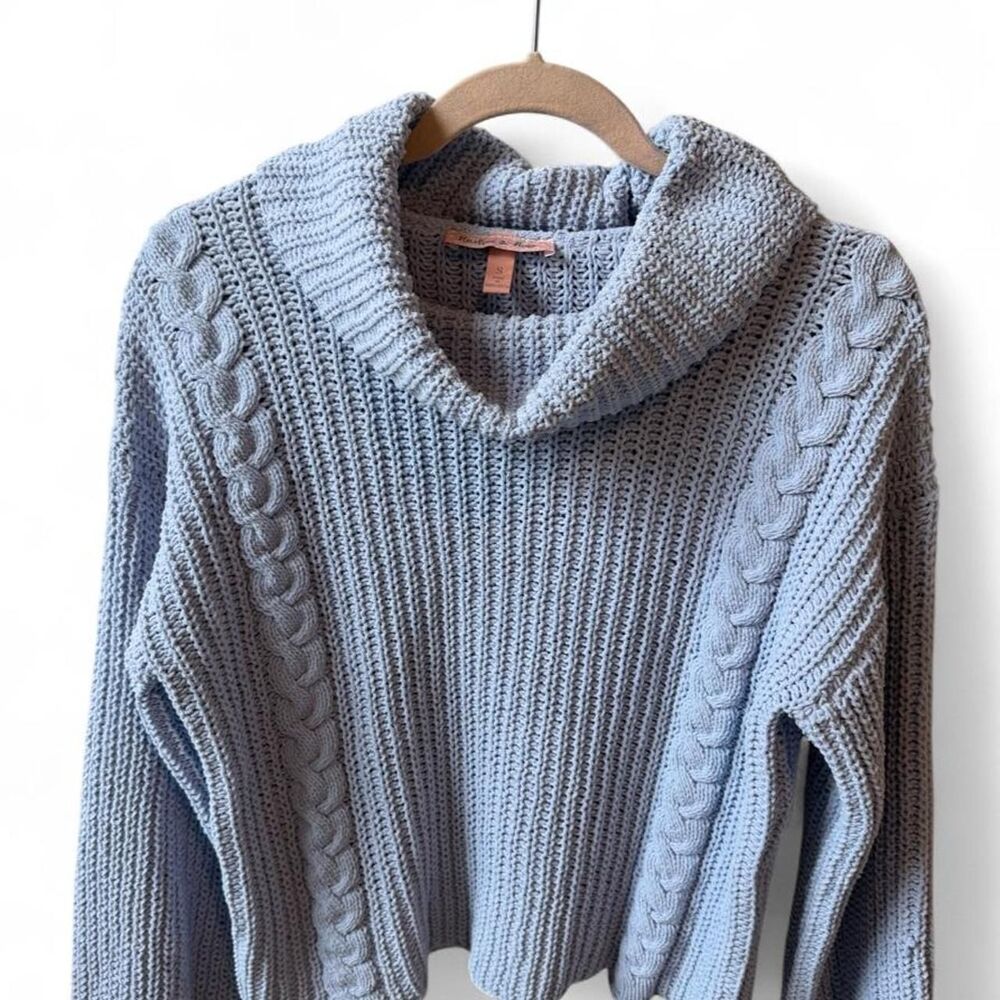 Chunky Super Soft Cable Knit Sweater - Soft Blue